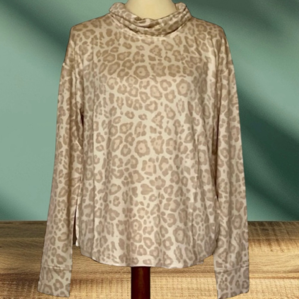 🔥HOST PICK🔥 NWT Splendid Cowl Neck Pullover